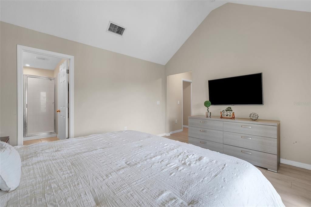 На продажу: $349,000 (3 спален, 2 ванн, 1505 Квадратных фут)