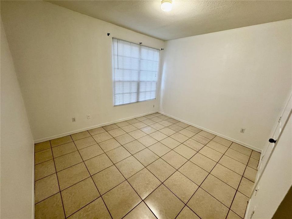 Activo con contrato: $1,350 (1 camas, 1 baños, 794 Pies cuadrados)