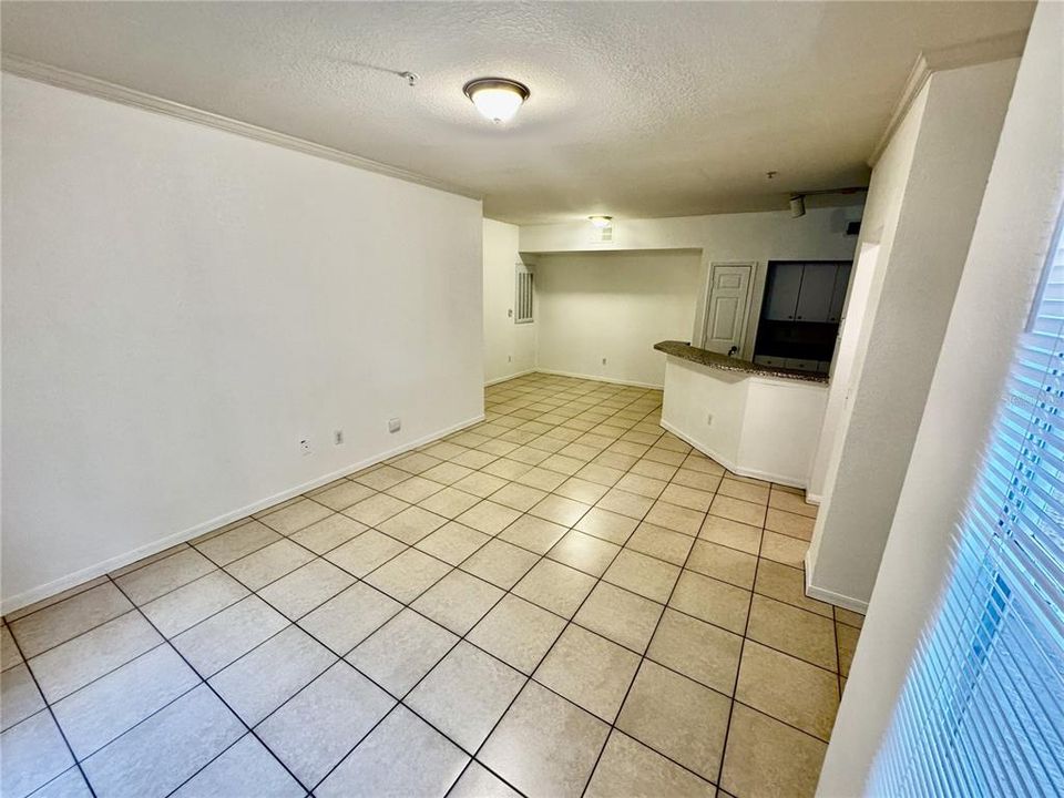 Activo con contrato: $1,350 (1 camas, 1 baños, 794 Pies cuadrados)