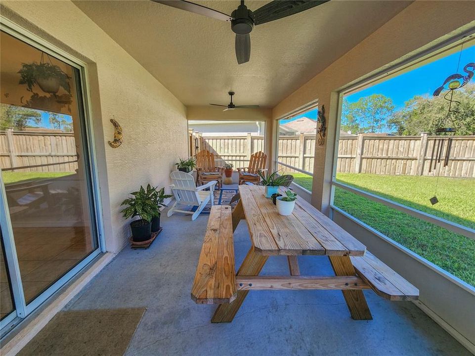 Active With Contract: $310,000 (3 beds, 2 baths, 1348 Square Feet)