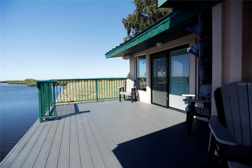 На продажу: $2,400,000 (2 спален, 2 ванн, 2212 Квадратных фут)