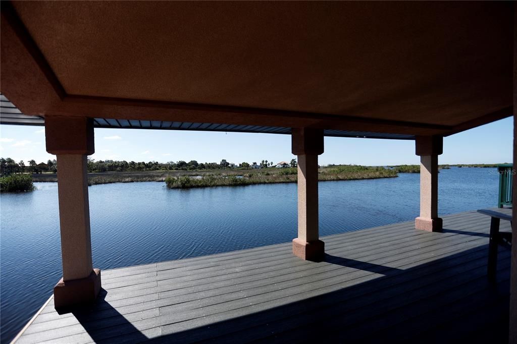 На продажу: $2,400,000 (2 спален, 2 ванн, 2212 Квадратных фут)