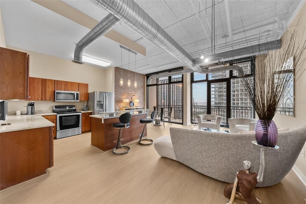 Active With Contract: $945,000 (2 beds, 2 baths, 1608 Square Feet)