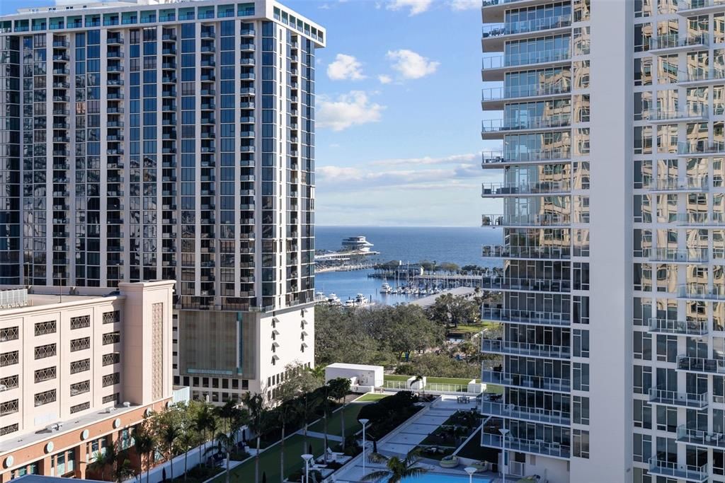 Active With Contract: $945,000 (2 beds, 2 baths, 1608 Square Feet)