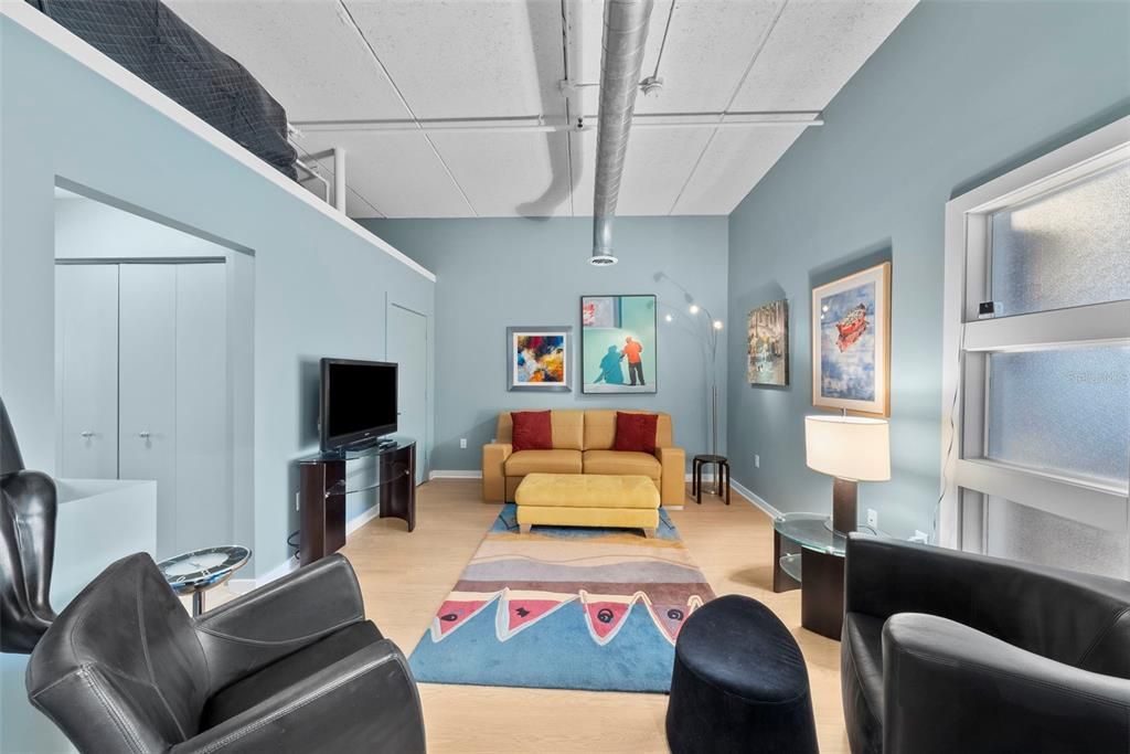 Active With Contract: $945,000 (2 beds, 2 baths, 1608 Square Feet)