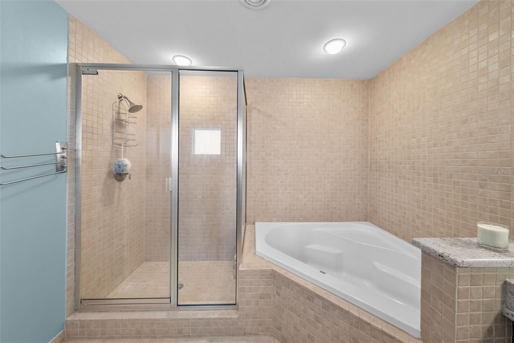 Active With Contract: $945,000 (2 beds, 2 baths, 1608 Square Feet)