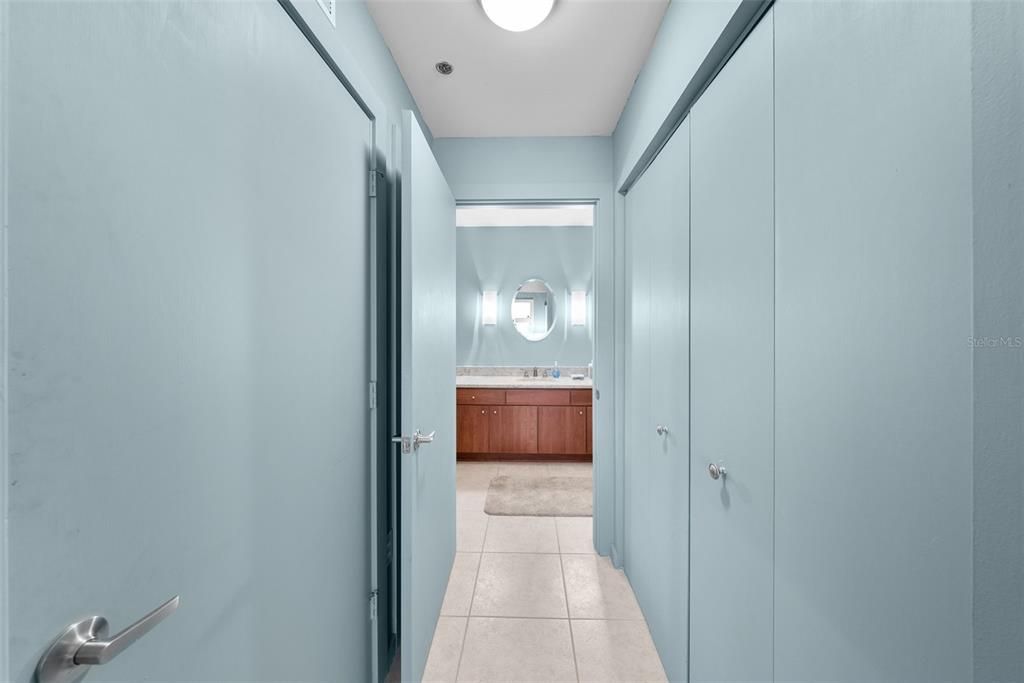 Active With Contract: $945,000 (2 beds, 2 baths, 1608 Square Feet)