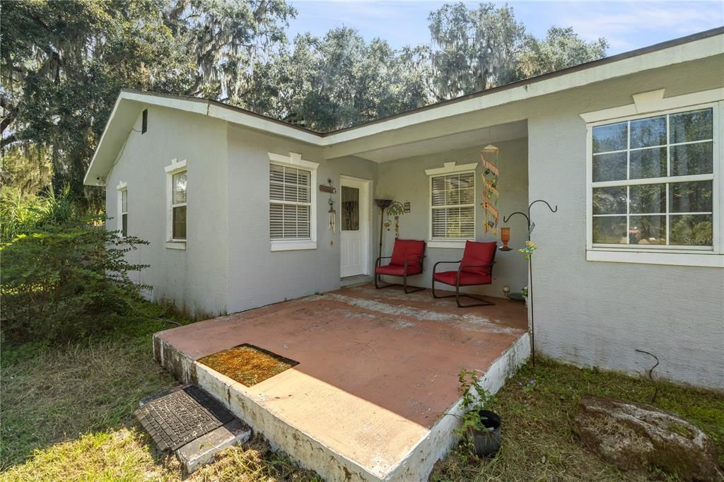 На продажу: $324,900 (2 спален, 1 ванн, 1180 Квадратных фут)