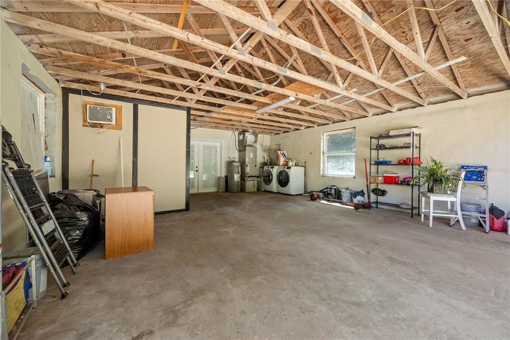 На продажу: $324,900 (2 спален, 1 ванн, 1180 Квадратных фут)