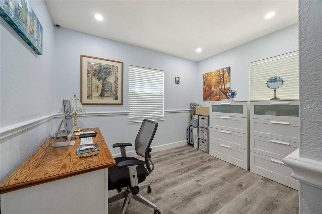 На продажу: $324,900 (2 спален, 1 ванн, 1180 Квадратных фут)