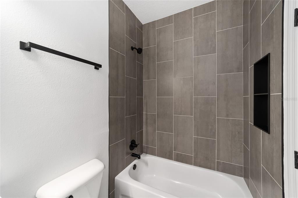 For Rent: $2,000 (2 beds, 2 baths, 1443 Square Feet)