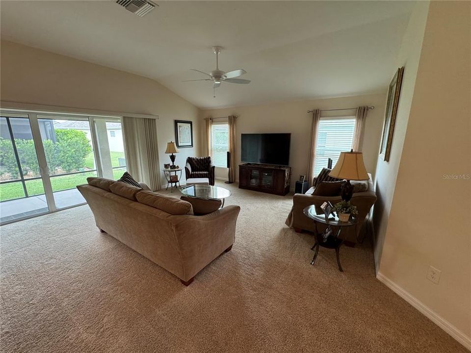 For Sale: $479,900 (3 beds, 2 baths, 1880 Square Feet)