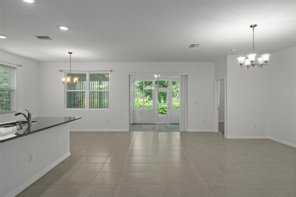 待售: $319,000 (3 贝兹, 2 浴室, 1649 平方英尺)