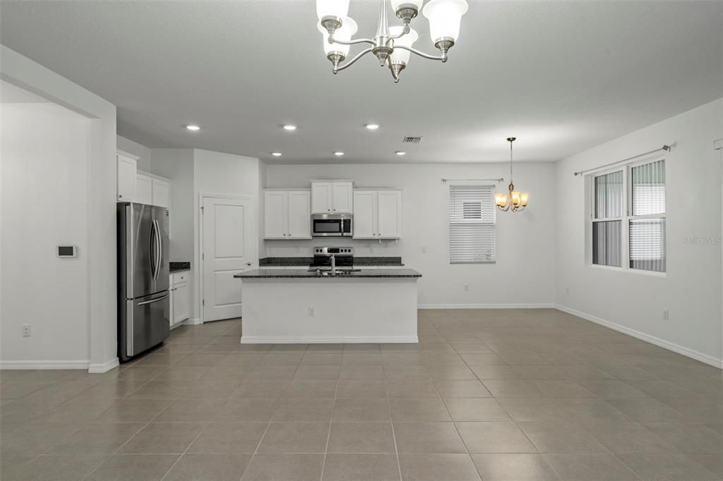 待售: $319,000 (3 贝兹, 2 浴室, 1649 平方英尺)