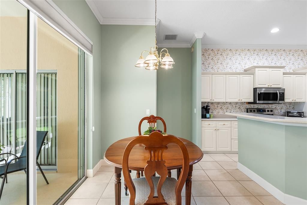 For Sale: $400,000 (4 beds, 2 baths, 2142 Square Feet)