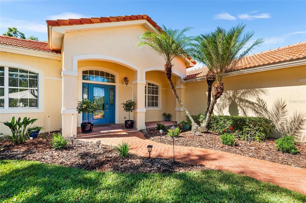 For Sale: $400,000 (4 beds, 2 baths, 2142 Square Feet)