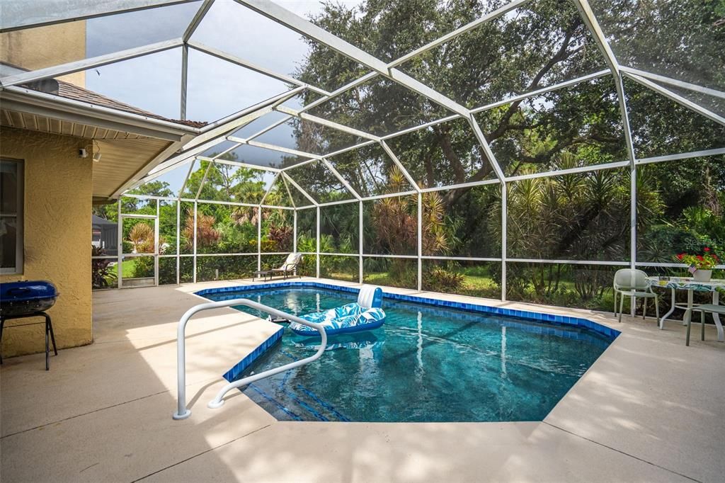 For Rent: $3,550 (3 beds, 2 baths, 2225 Square Feet)