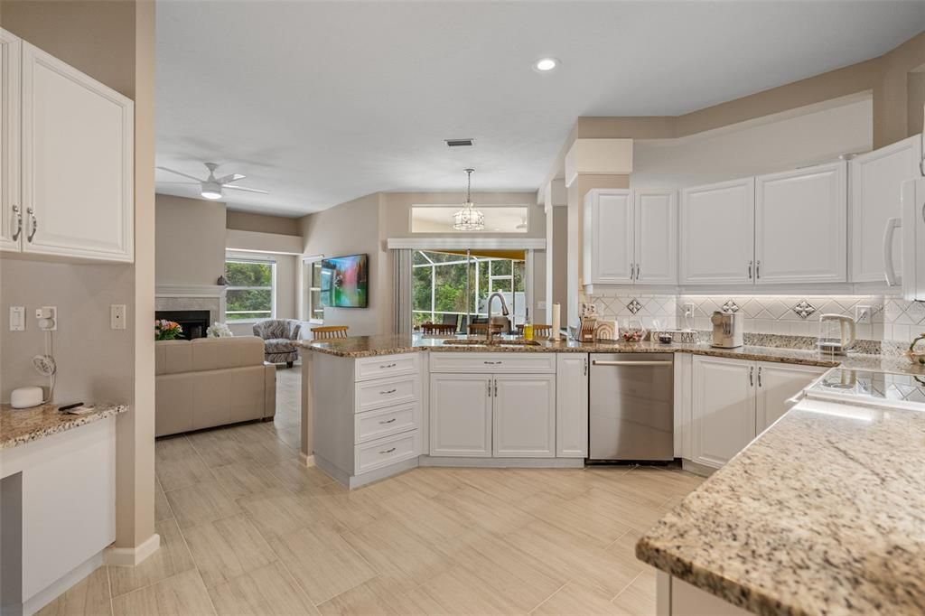 For Rent: $3,550 (3 beds, 2 baths, 2225 Square Feet)