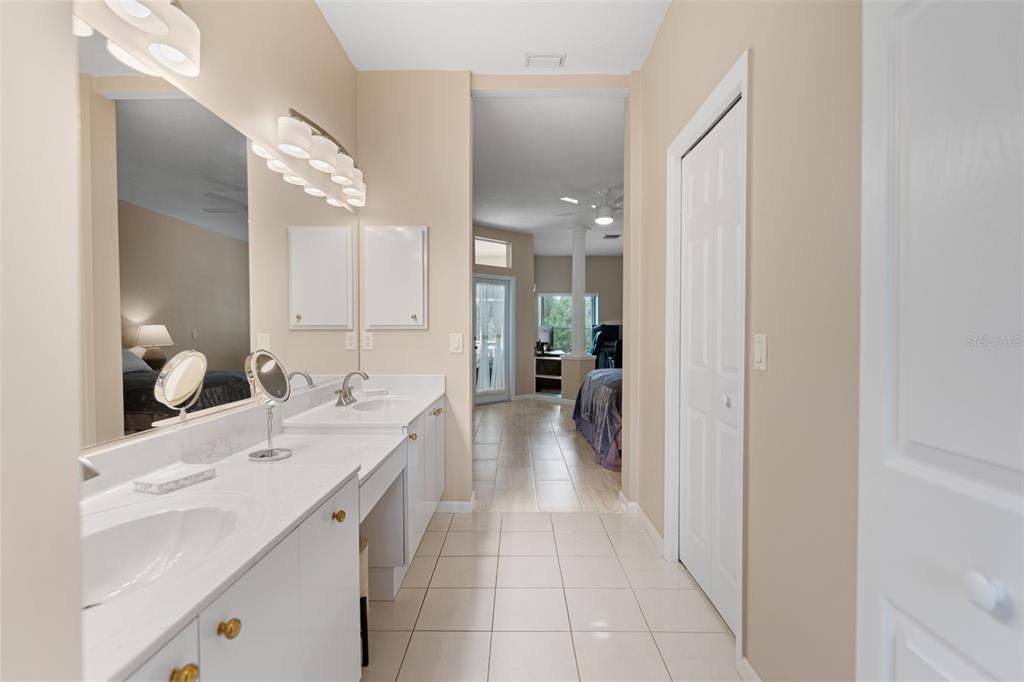 For Rent: $3,550 (3 beds, 2 baths, 2225 Square Feet)