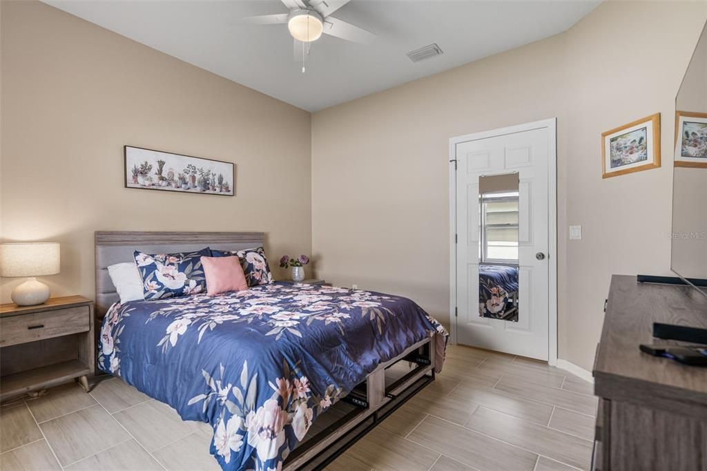 For Rent: $3,550 (3 beds, 2 baths, 2225 Square Feet)