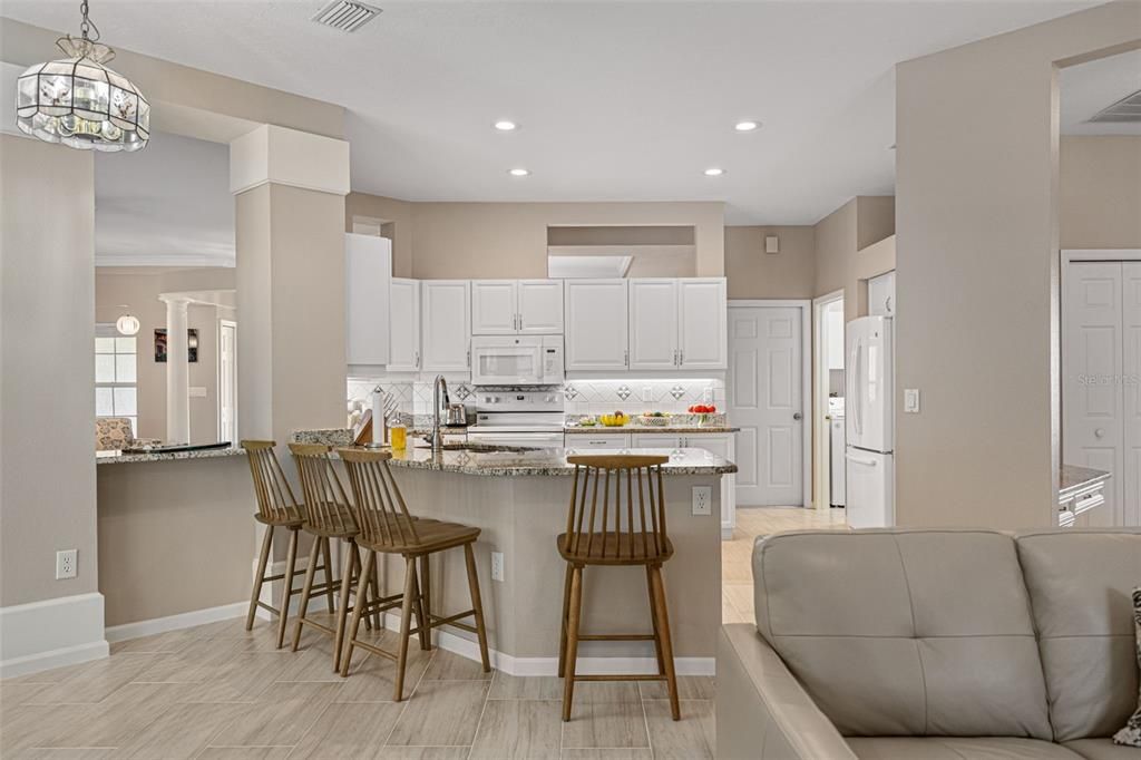 For Rent: $3,550 (3 beds, 2 baths, 2225 Square Feet)