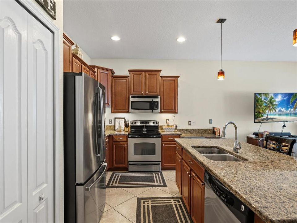 En Venta: $325,000 (3 camas, 2 baños, 2010 Pies cuadrados)