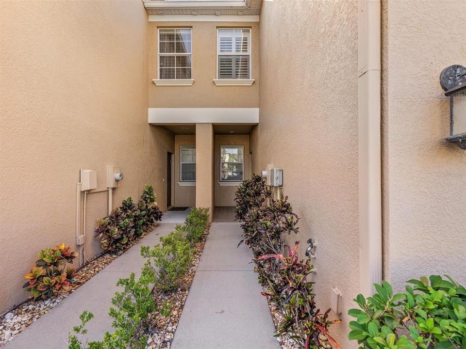 En Venta: $325,000 (3 camas, 2 baños, 2010 Pies cuadrados)