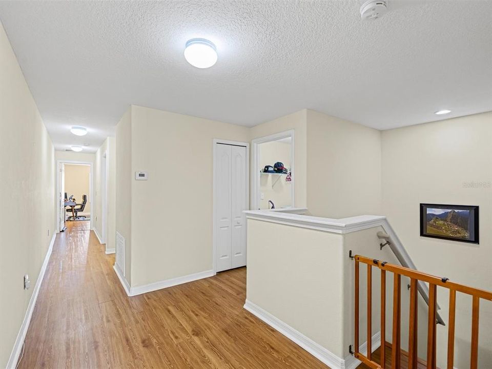 En Venta: $325,000 (3 camas, 2 baños, 2010 Pies cuadrados)