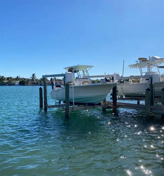 For Sale: $1,574,000 (4 beds, 3 baths, 2713 Square Feet)