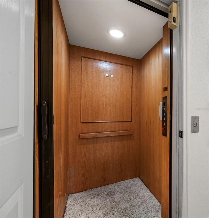 For Sale: $1,574,000 (4 beds, 3 baths, 2713 Square Feet)