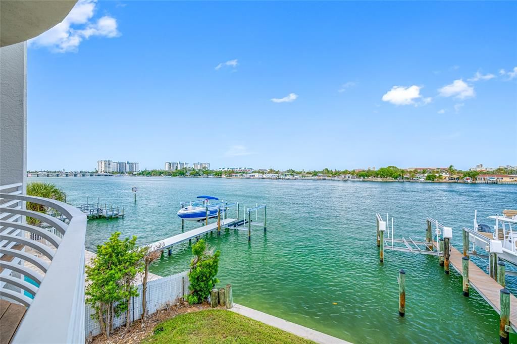 For Sale: $1,574,000 (4 beds, 3 baths, 2713 Square Feet)