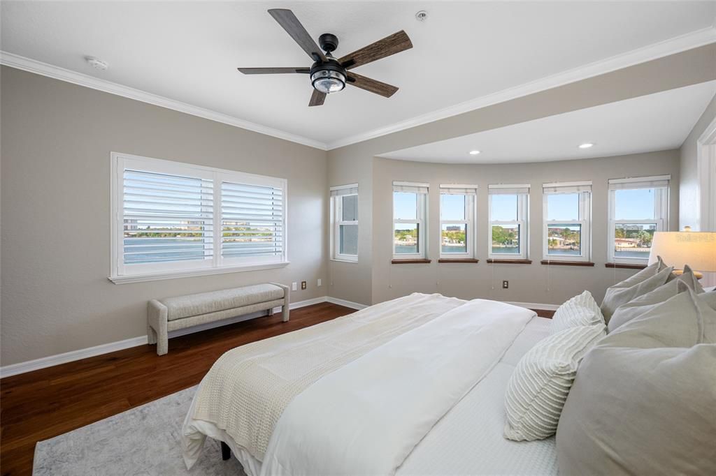 For Sale: $1,574,000 (4 beds, 3 baths, 2713 Square Feet)