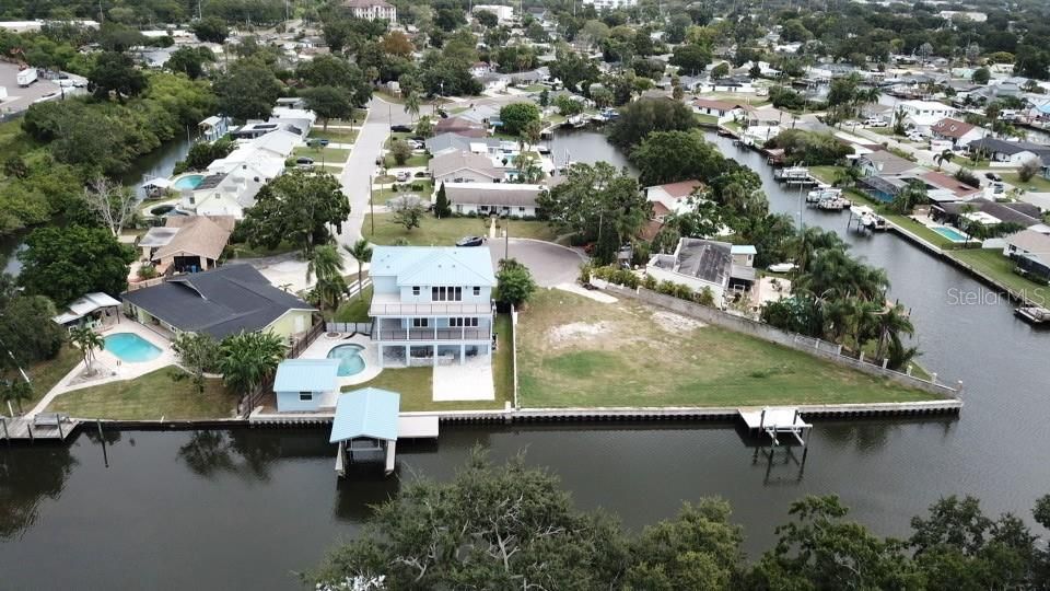 На продажу: $535,000 (0.28 acres)