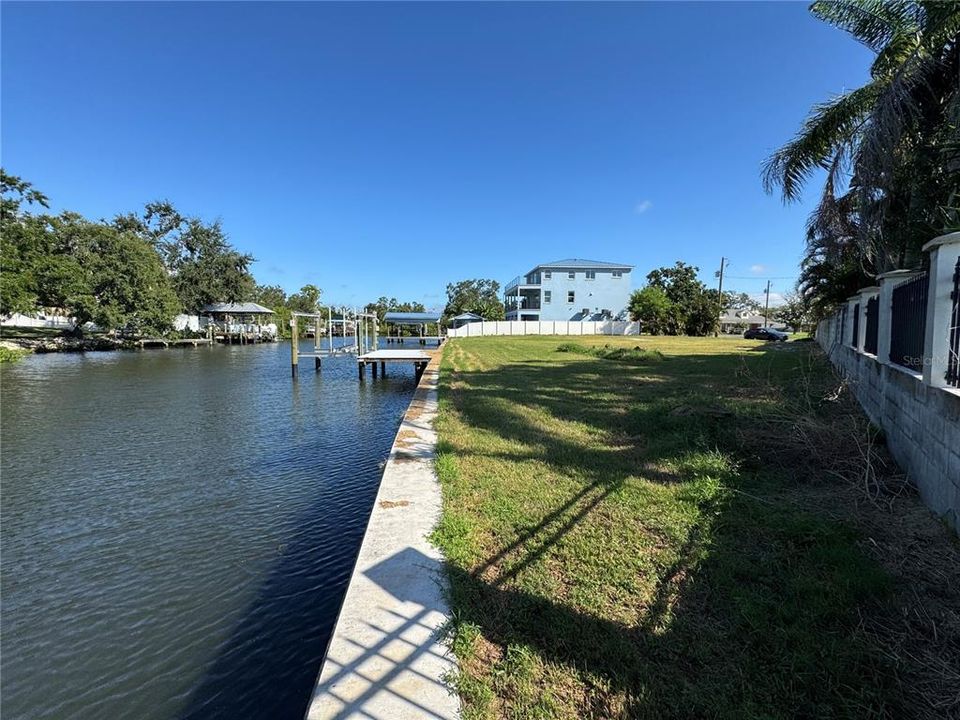 На продажу: $535,000 (0.28 acres)