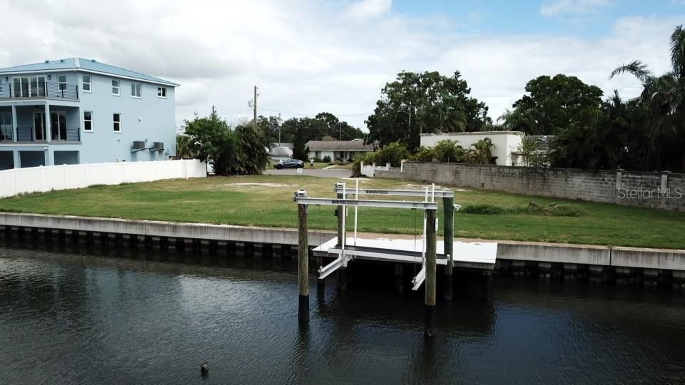 На продажу: $535,000 (0.28 acres)