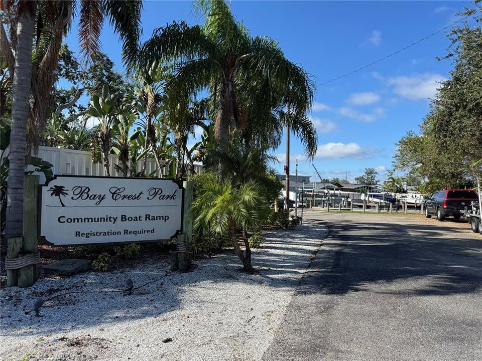 На продажу: $535,000 (0.28 acres)