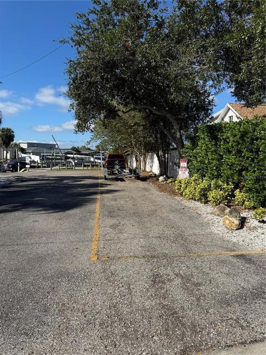 На продажу: $535,000 (0.28 acres)