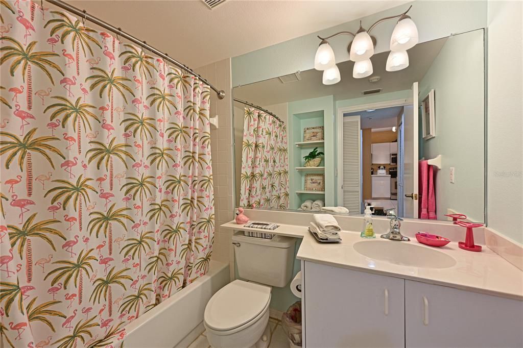 For Sale: $268,500 (2 beds, 2 baths, 1193 Square Feet)