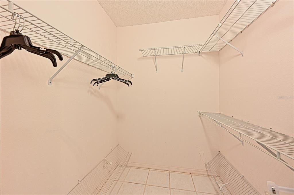 For Sale: $268,500 (2 beds, 2 baths, 1193 Square Feet)