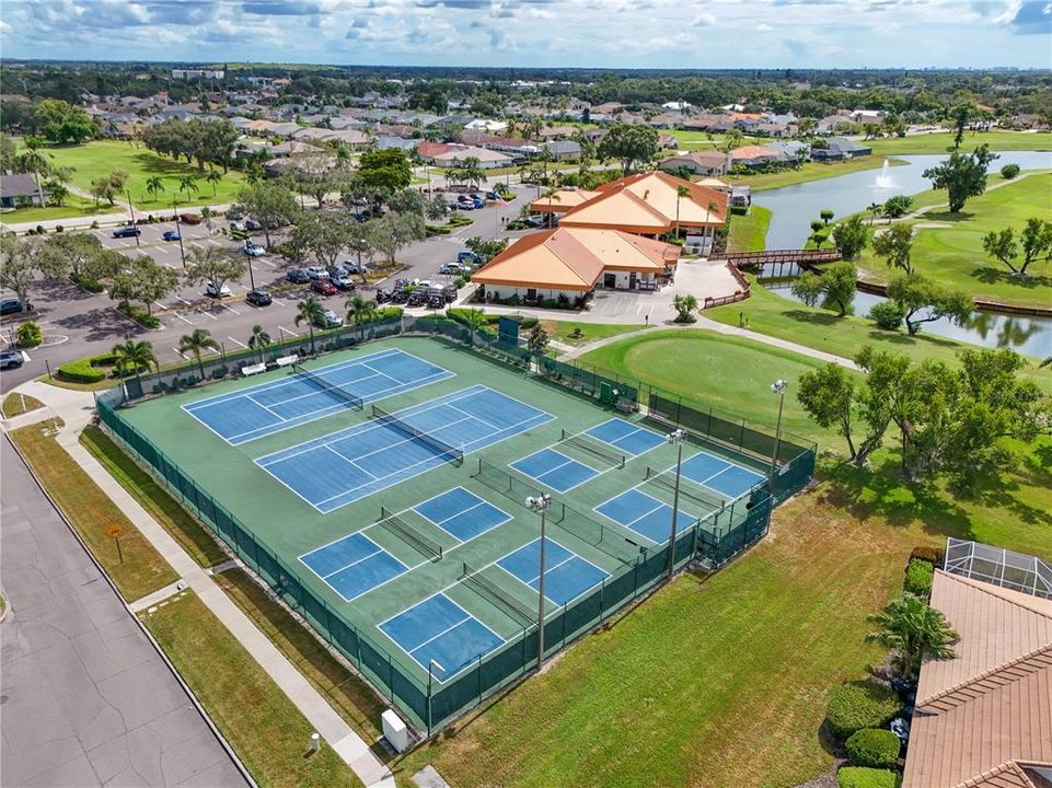 For Sale: $268,500 (2 beds, 2 baths, 1193 Square Feet)