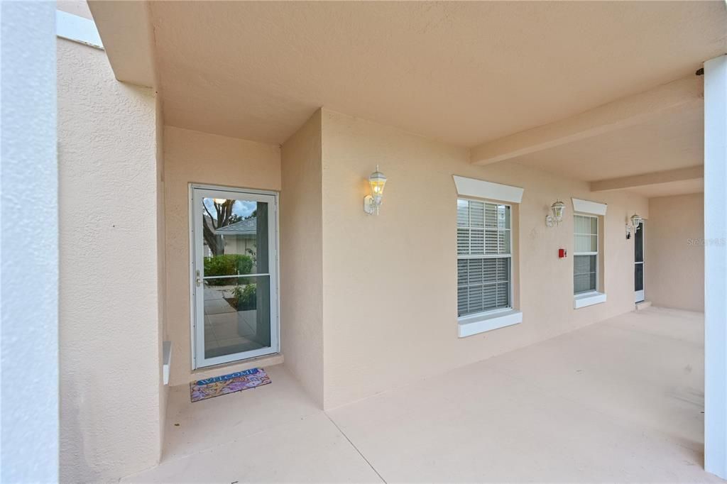 For Sale: $268,500 (2 beds, 2 baths, 1193 Square Feet)