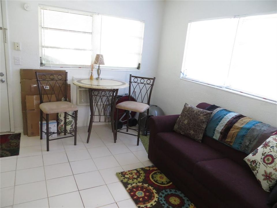 For Sale: $320,000 (3 beds, 0 baths, 1196 Square Feet)