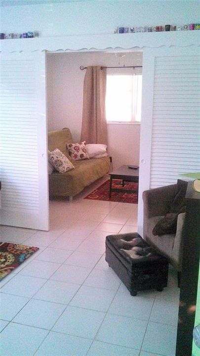 For Sale: $320,000 (3 beds, 0 baths, 1196 Square Feet)