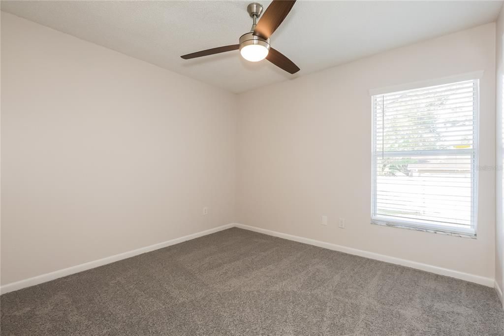 For Sale: $349,900 (3 beds, 2 baths, 1404 Square Feet)