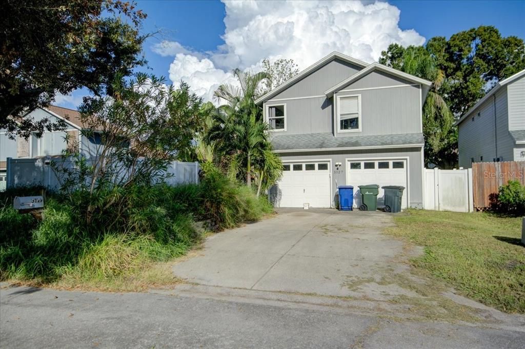 Active With Contract: $295,000 (3 beds, 2 baths, 1552 Square Feet)