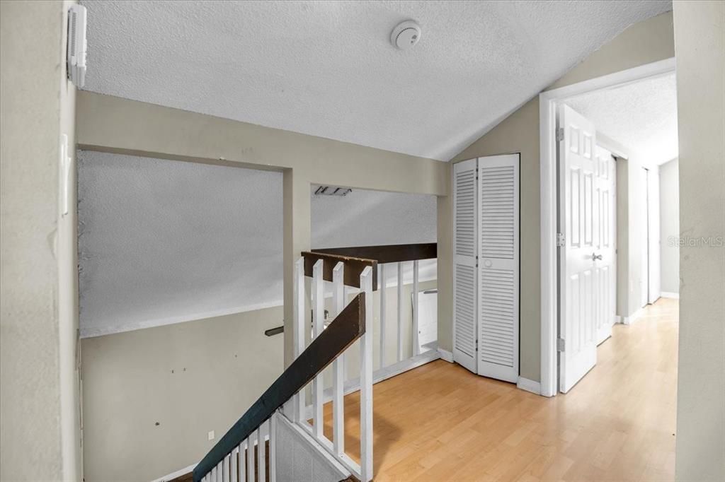 Active With Contract: $295,000 (3 beds, 2 baths, 1552 Square Feet)