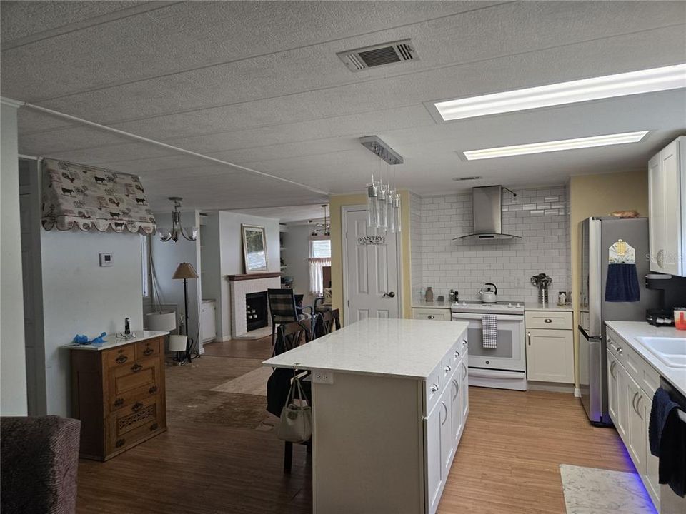 En Venta: $179,900 (2 camas, 2 baños, 1519 Pies cuadrados)