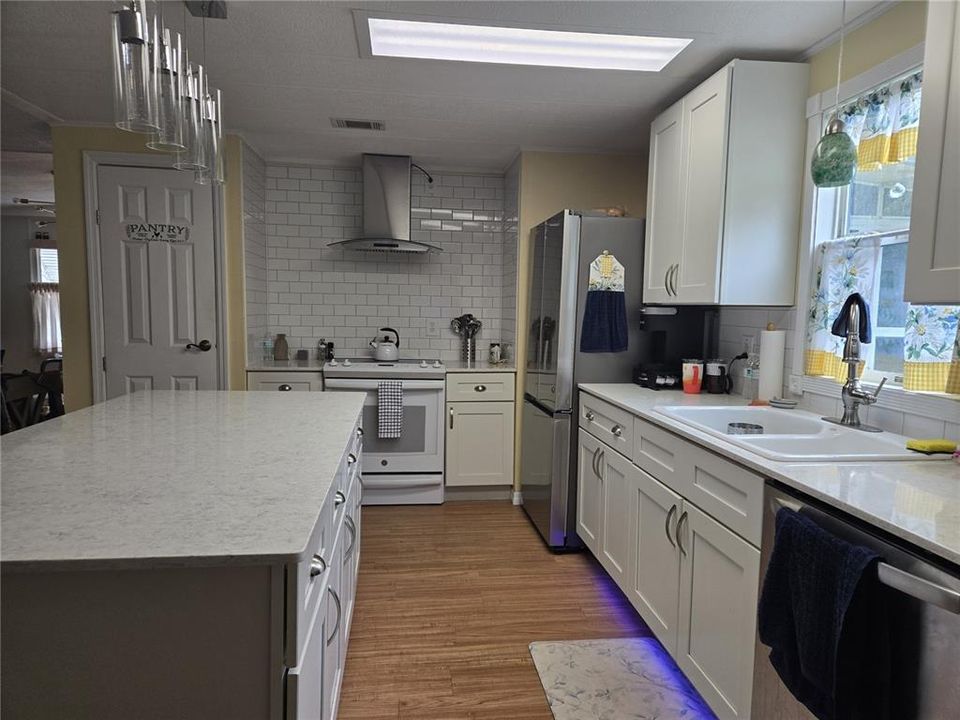 En Venta: $179,900 (2 camas, 2 baños, 1519 Pies cuadrados)