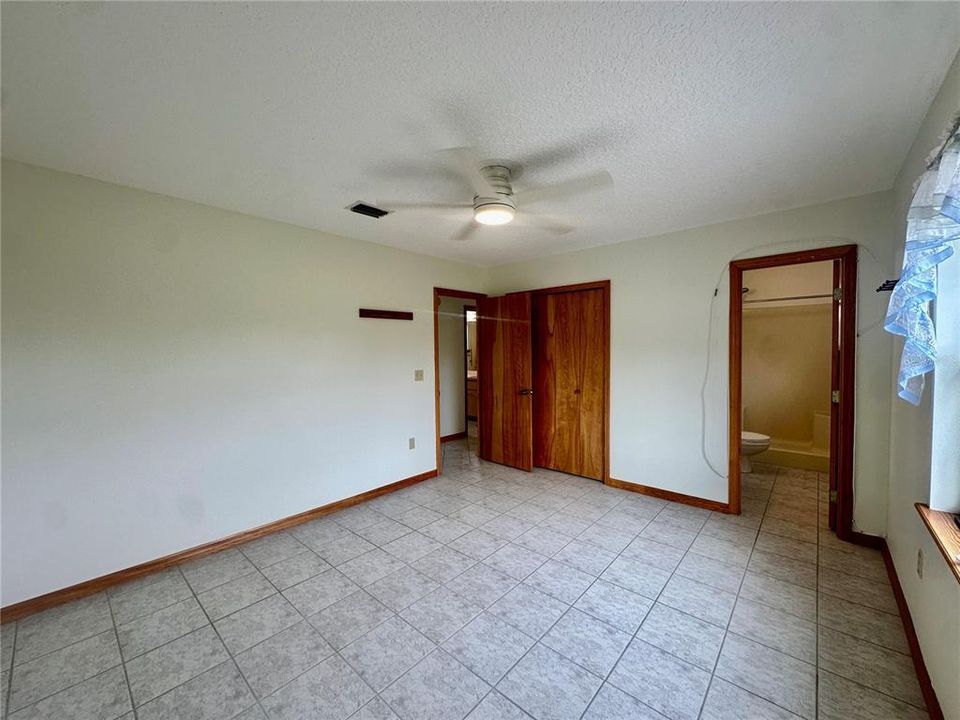 В аренду: $1,900 (3 спален, 3 ванн, 1608 Квадратных фут)