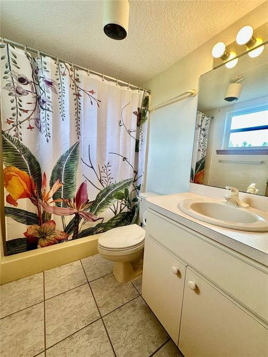 В аренду: $1,900 (3 спален, 3 ванн, 1608 Квадратных фут)